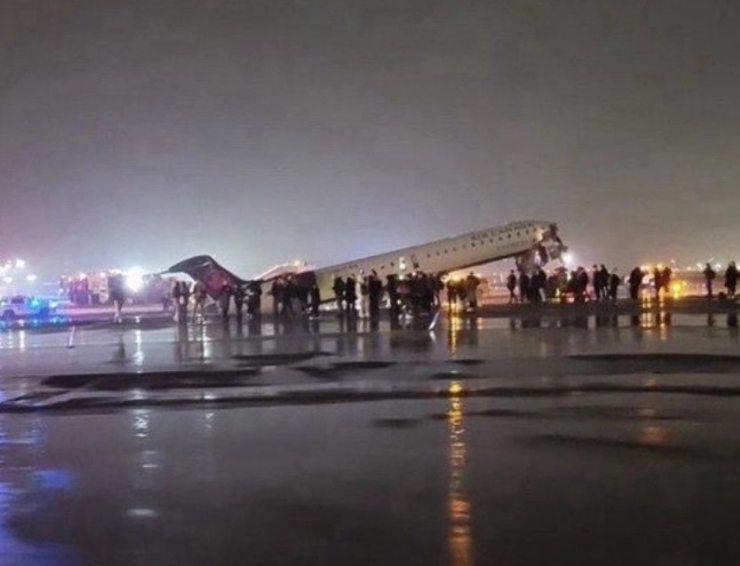 Suspenden vuelos en aeropuerto de Nueva York por una "emergencia"