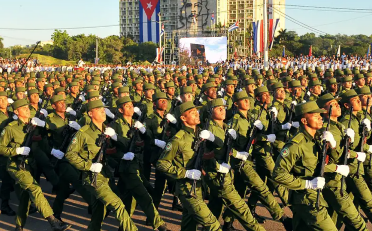 ¿Cuba puede resistir asalto de EEUU? El mundo observa distante