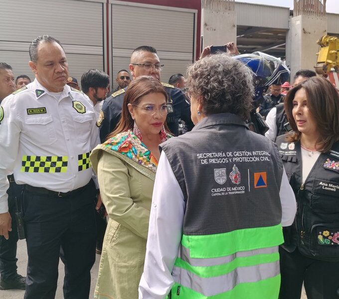 Colapso de inmueble en demolición moviliza a cuerpos de emergencia en la alcaldía Cuauhtémoc; continúan labores de rescate