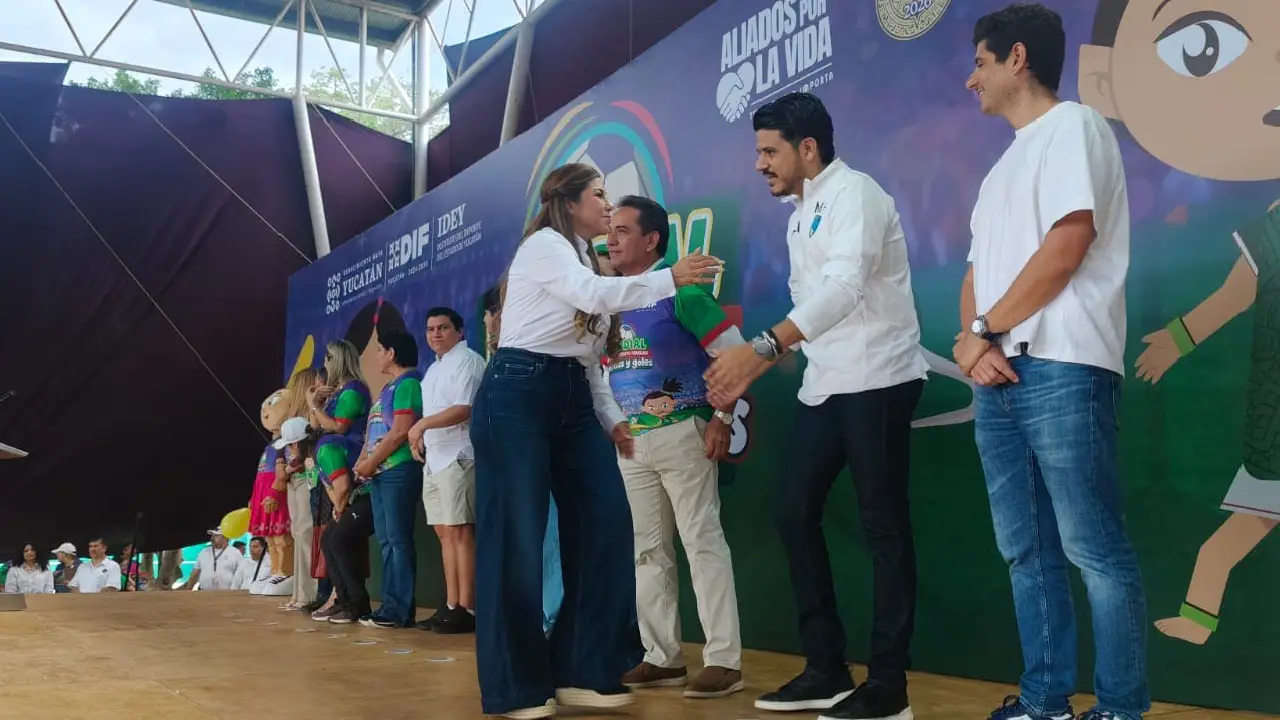 Día de la familia con deporte y diversión reunió a familias yucatecas