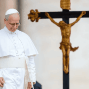 El Papa León XIV expresa duelo y oraciones por militares