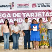 Entregan 800 apoyos del programa Tandas para la Mujer en Tenosique