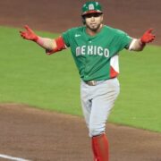 Estados Unidos vence a México en dramático duelo del Clásico Mundial