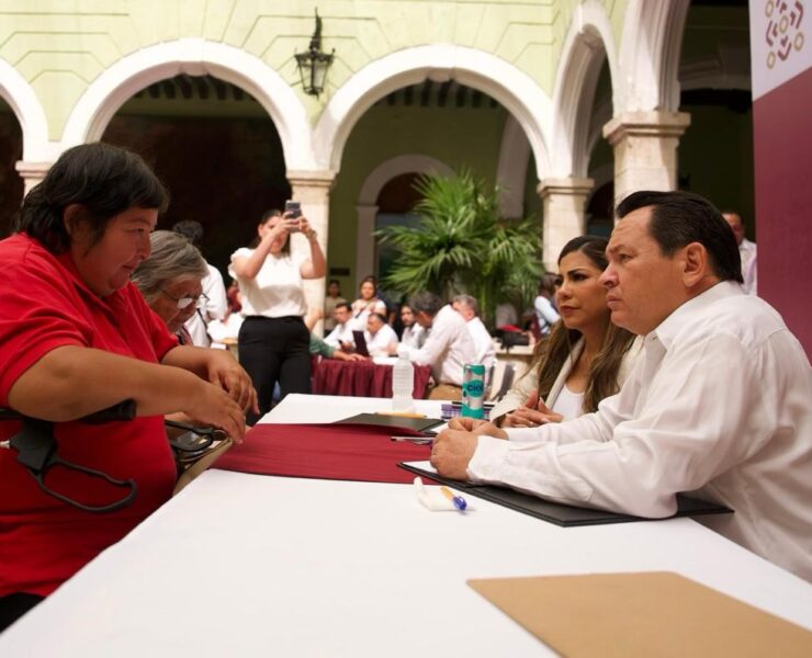 Gobernador escucha ciudadanía directamente en audiencias públicas cercanas