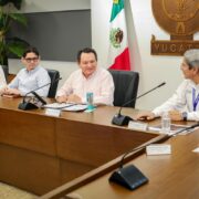 Gobierno y Asipona evalúan avances del Puerto de Progreso