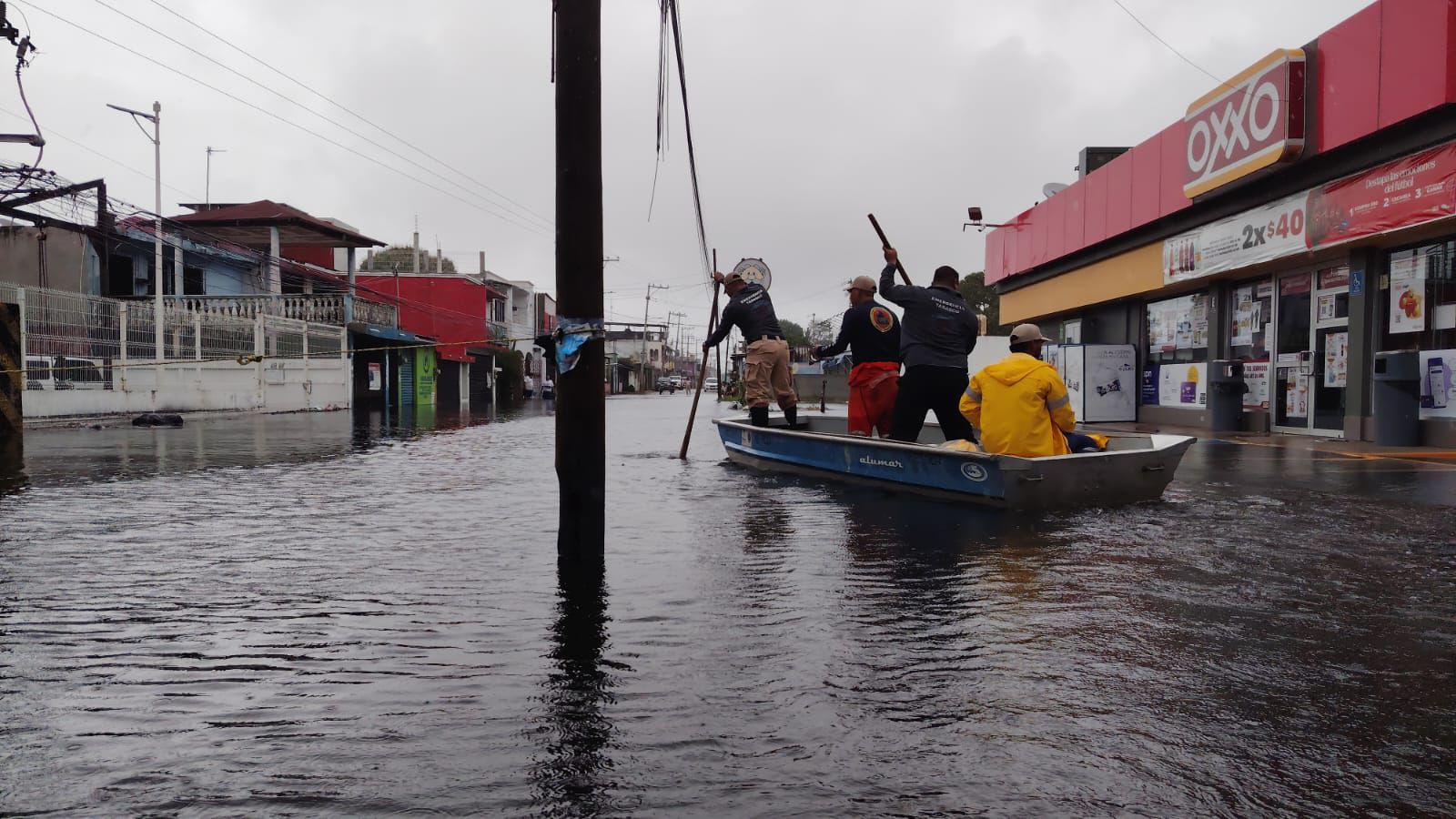 Habilitan refugio temporal en Nacajuca