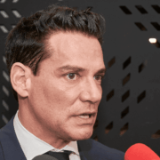 Indignación del Cristián de la Fuente tras robo de su motocicleta