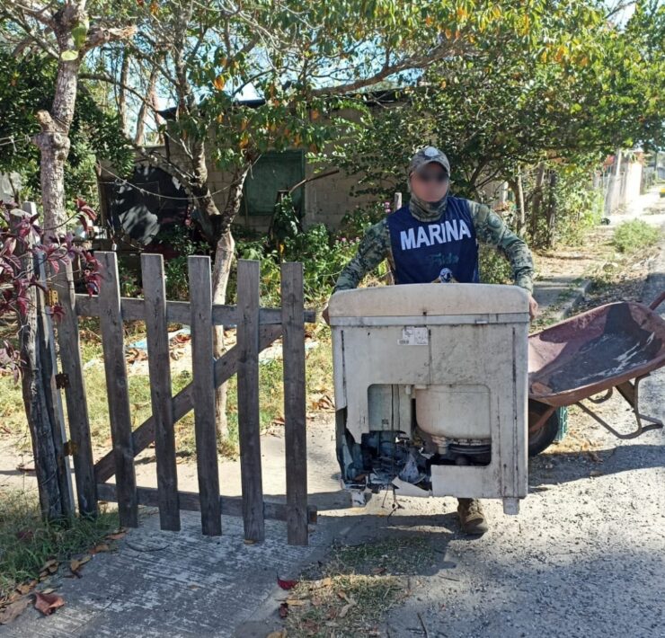 Inicia la Secretaría de Marina Campaña de Descacharrización en Centla