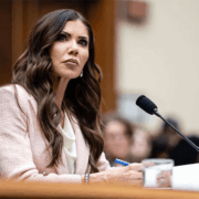 Kristi Noem asumirá nuevo cargo