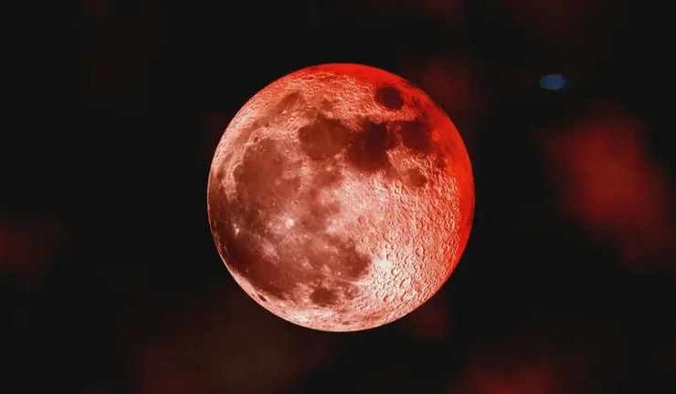 La Luna se tiñe de rojo