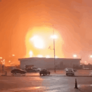 Pemex controla incendio en muelle de Dos Bocas