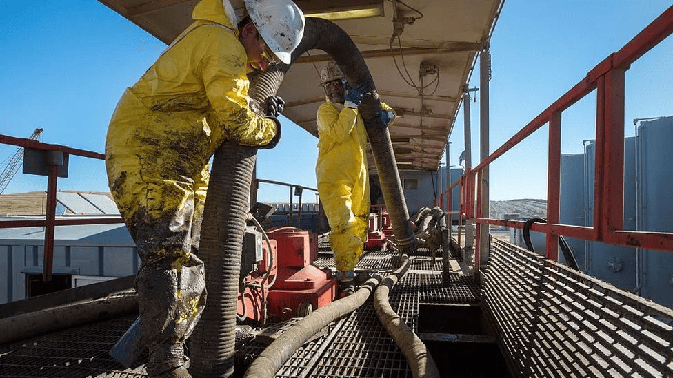 Petróleo en máxima tensión