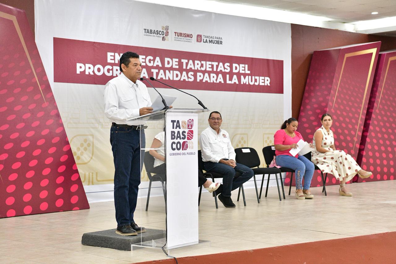 Reconocen a mujeres como base de la economía popular