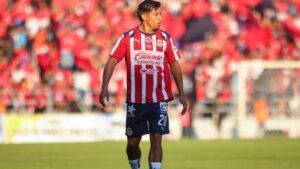 Ángel Sepúlveda convirtió el penal decisivo que le dio la victoria a Chivas en el clásico tapatío ante Atlas durante la jornada 10 de la Liga MX.