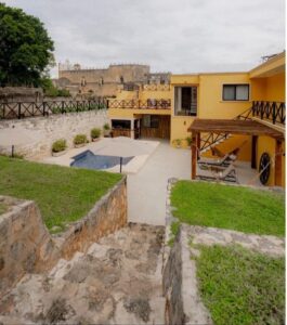 Las playas de Yucatán continúan siendo un atractivo clave para el turismo, contribuyendo a que el Sector hotelero de Yucatán arrancara con leve crecimiento durante el inicio de 2026.