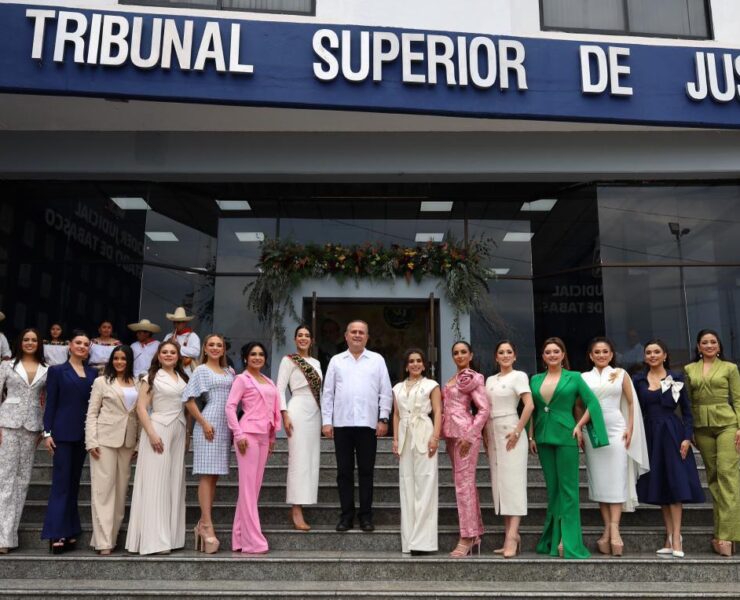 Visitan aspirantes a Flor Tabasco 2026 el Tribunal Superior de Justicia