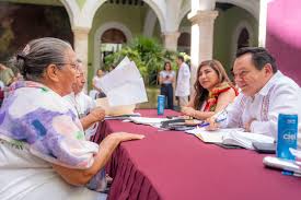 Diálogo y soluciones de frente al pueblo: Huacho Díaz Mena en Mérida