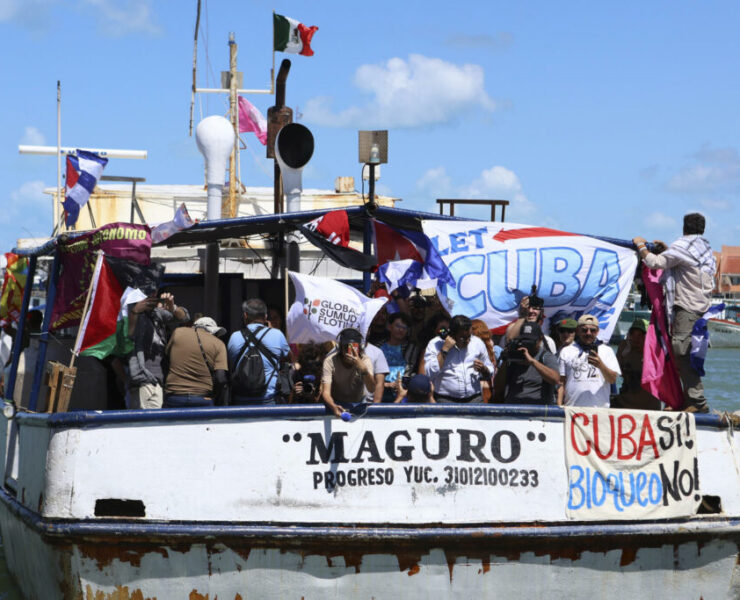 Zarpa desde Yucatán buque con ayuda humanitaria rumbo a Cuba en medio de crisis económica