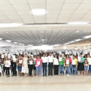 avier May entregó apoyos a emprendedoras para para fortalecer sus negocios