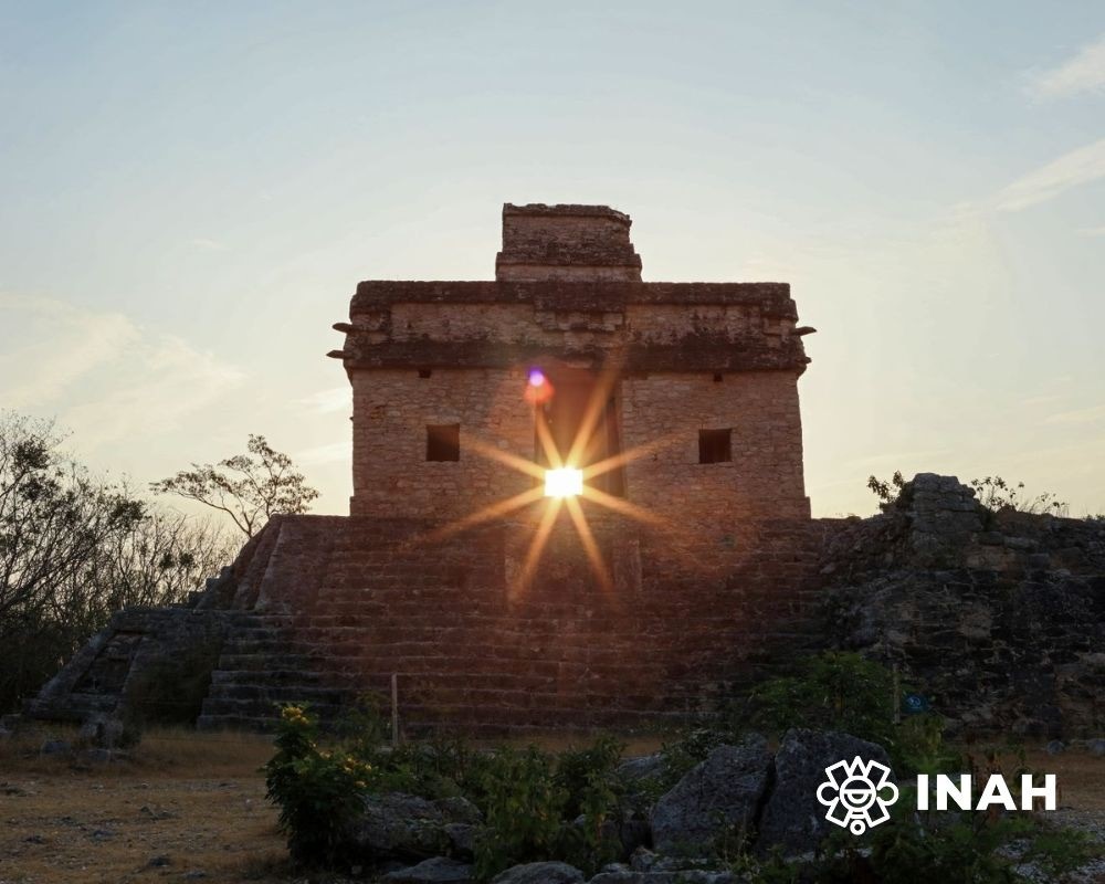 Equinoccio imperdible en Dzibilchaltún 2026 madrugada Mágica