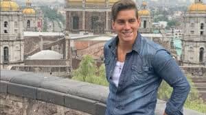 Agustín Fernández se suma a La Mansión VIP y comienza a destacar entre los participantes en plena Competencia de La Casa De Los Famosos.