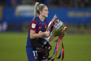 El Spotify Camp Nou se rindió ante Alexia Putellas en un Jueves histórico en el Barcelona Femenil, coreando su nombre tras una actuación memorable.