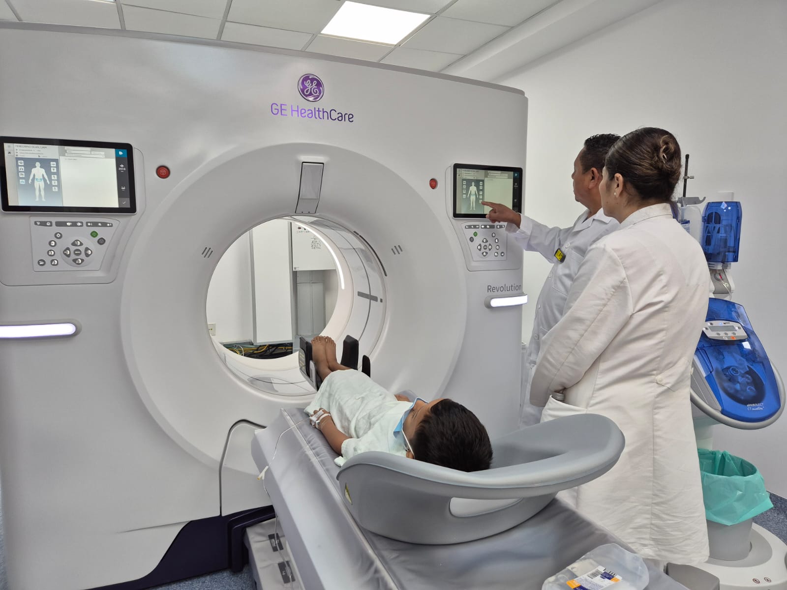 Apoyo a múltiples especialidades médicas en IMSS Tabasco