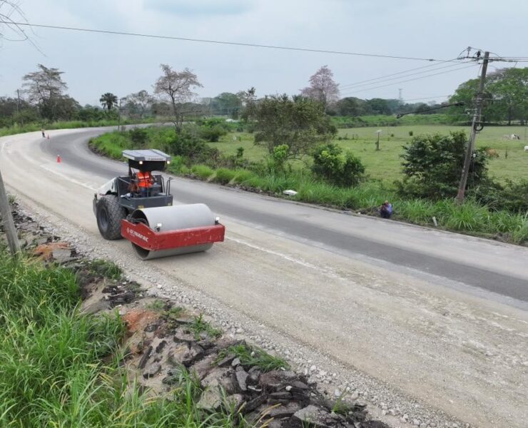 Avanza rehabilitación de carretera Playas del Rosario–Jalapa