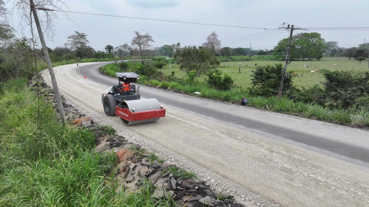 Avanza rehabilitación de carretera Playas del Rosario–Jalapa