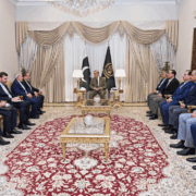 Canciller iraní abandona Pakistán sin diálogo con EEU