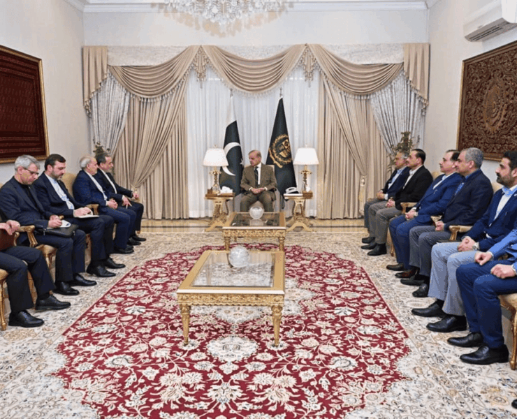 Canciller iraní abandona Pakistán sin diálogo con EEU