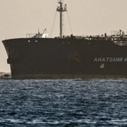 El petróleo ruso durará solo 10 días en Cuba