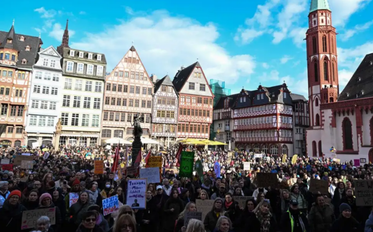 Caso de contenido para adultos hecho con IA enciende protestas en Alemania