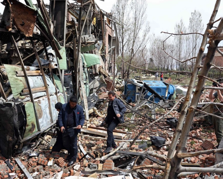 Irán denuncia ataques contra 30 universidades