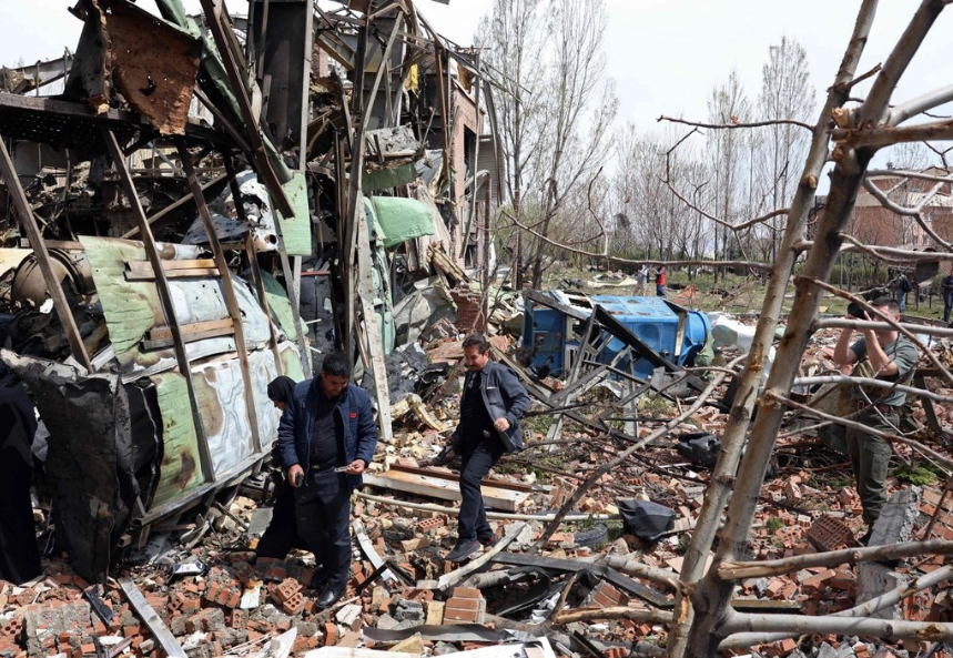 Irán denuncia ataques contra 30 universidades