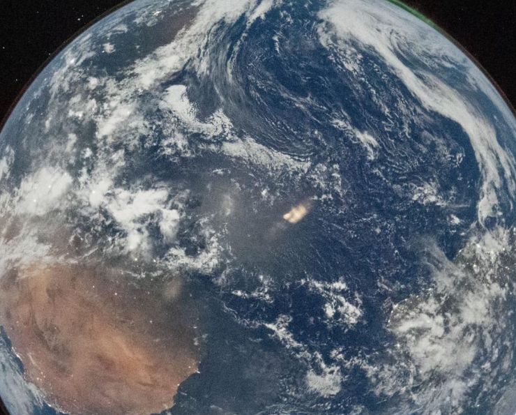 La NASA lanza una superfotografía de la Tierra mostrando el avance en calidad