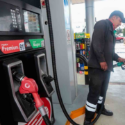 Gasolina premium casi en $28: golpe brutal a Campeche