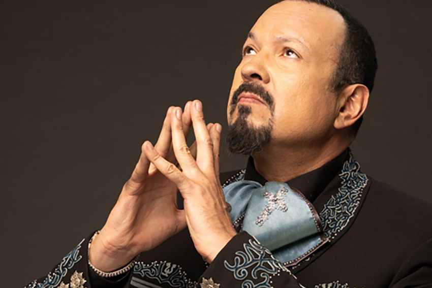 Pepe Aguilar reacciona a los abucheos por parte de fans de Peso Pluma