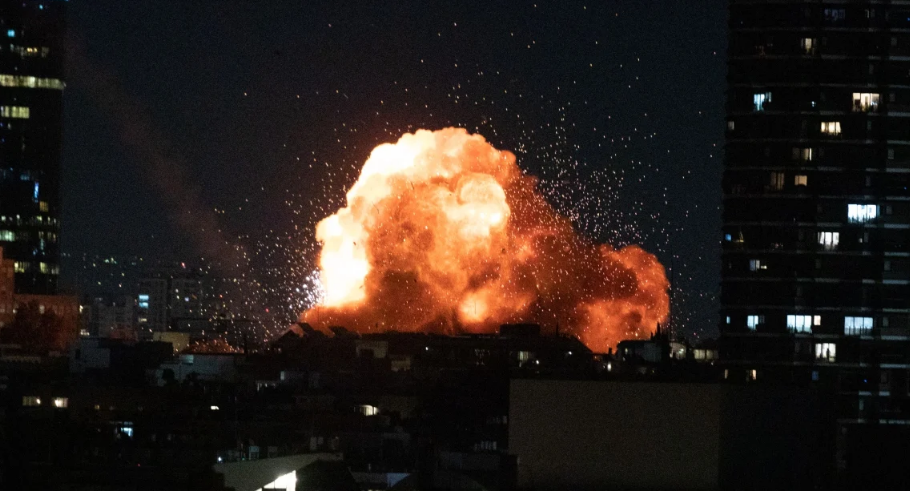 Irán lanza ola de ataques contra infraestructura energética