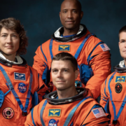 Artemis II inicia su regreso a la Tierra y presencian algo increíble en el camino