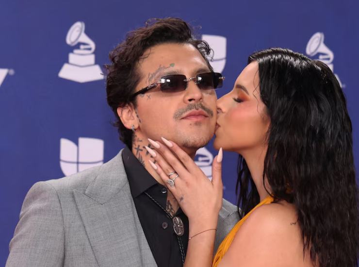 Nodal habla de como Ángela lo transformó y sin pedirlo