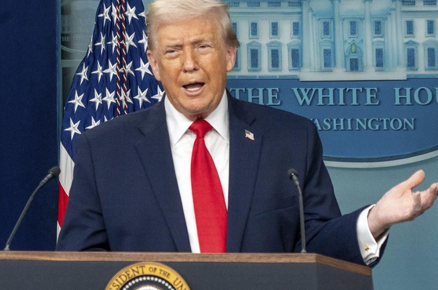 Trump ‘debilita’ a Irán y amenaza con super aranceles: Medidas económicas