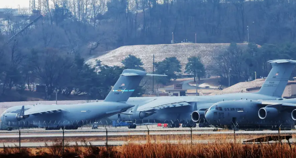 Planes militares para un amerizaje seguro