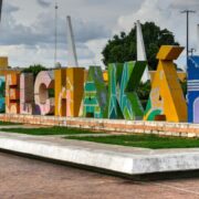 Cuestionan uso de tranvía turístico: polémica crece