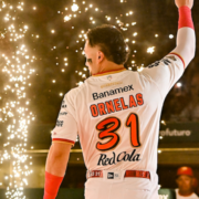 Diablos Rojos se apuntan primera victoria impactante contra Piratas de Campeche