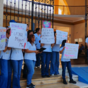 Estudiantes del Instituto Campechano protestan contra su "Director"