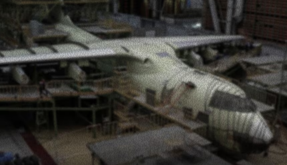 Ucrania destruye fabrica de aviones militares rusos