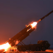 Corea del Norte lanzó varios misiles balísticos al mar