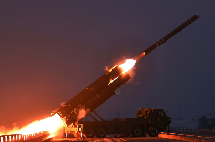 Corea del Norte lanzó varios misiles balísticos al mar