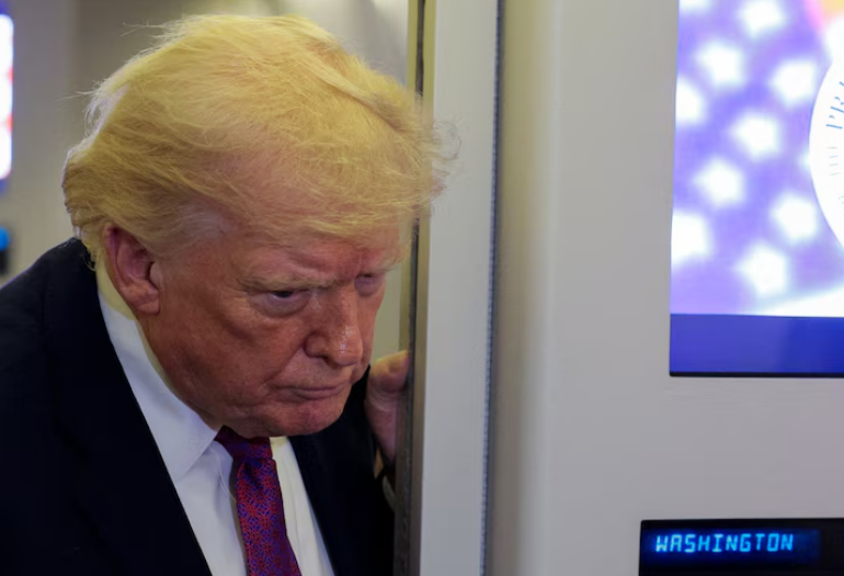 Trump dice que seguirá el bloqueo a Irán al menos que lleguen a un acuerdo